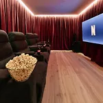 Boutique Alpi Mit Sauna & Kino Будинок відпочинку Гарміш-Партенкірхен