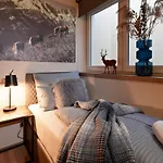 Boutique Alpi Mit Sauna & Kino Гарміш-Партенкірхен