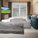 Boutique Alpi Mit Sauna & Kino * Гарміш-Партенкірхен