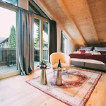 Boutique Alpi Mit Sauna & Kino Гарміш-Партенкірхен