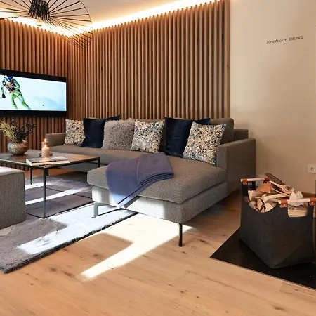 Boutique Alpi - Private Sauna & Cinema *