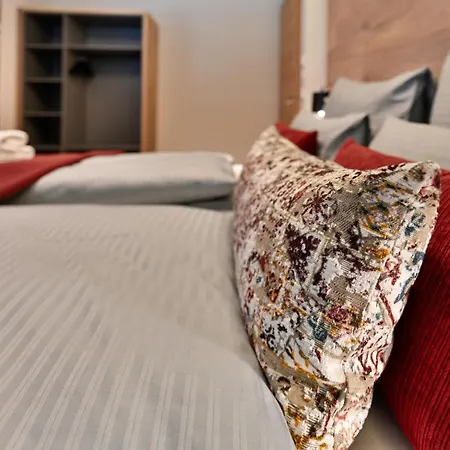 Boutique Alpi - Private Sauna & Cinema