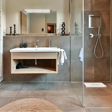 Boutique Alpi - Private Sauna & Cinema Гарміш-Партенкірхен