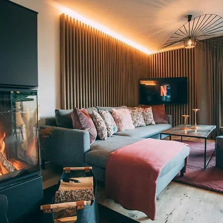 Будинок відпочинку Boutique Alpi - Private Sauna & Cinema Гарміш-Партенкірхен