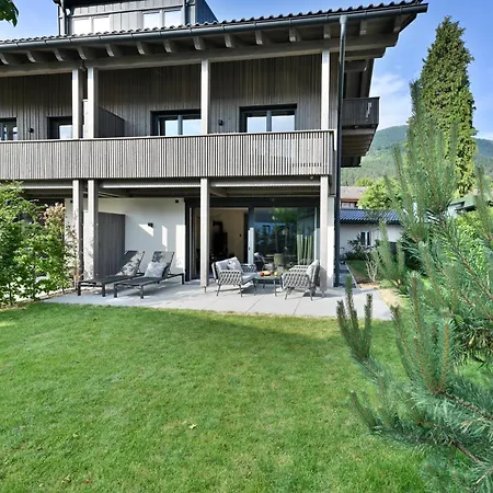 Boutique Chalets Alpi Mit Sauna & Kino Гарміш-Партенкірхен