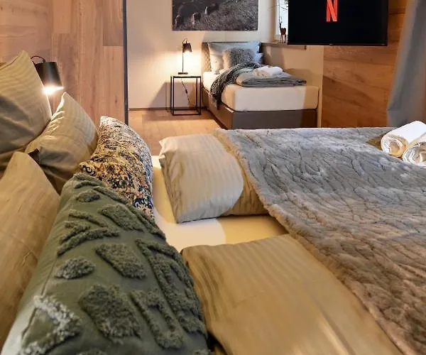 Будинок відпочинку Boutique Chalets Alpi Mit Sauna & Kino Гарміш-Партенкірхен