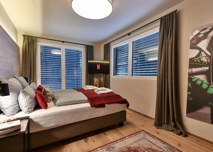 Boutique Chalets Alpi Mit Sauna & Kino בית נופש