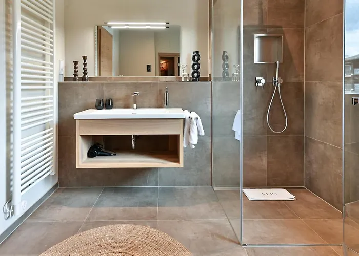 Boutique Chalets Alpi Mit Sauna & Kino Garmisch-Partenkirchen